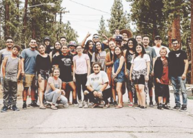 Manos y Pies de Cristo: Reunidos para el Servicio del Reino