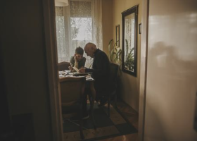 Transmitiendo la Fe: Reuniones Intergeneracionales de Discipulado